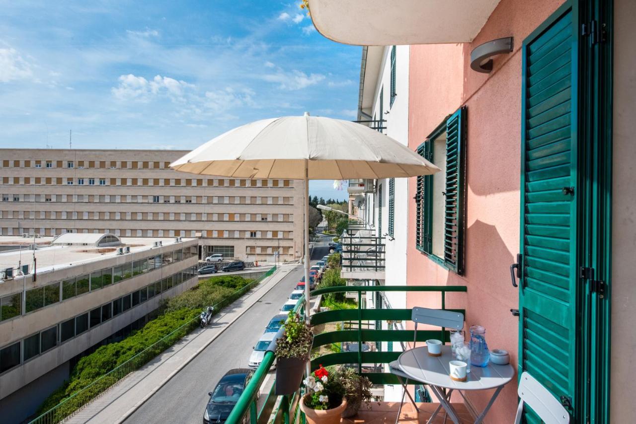 Airy Seafront 1920S Apartment Split Exteriér fotografie