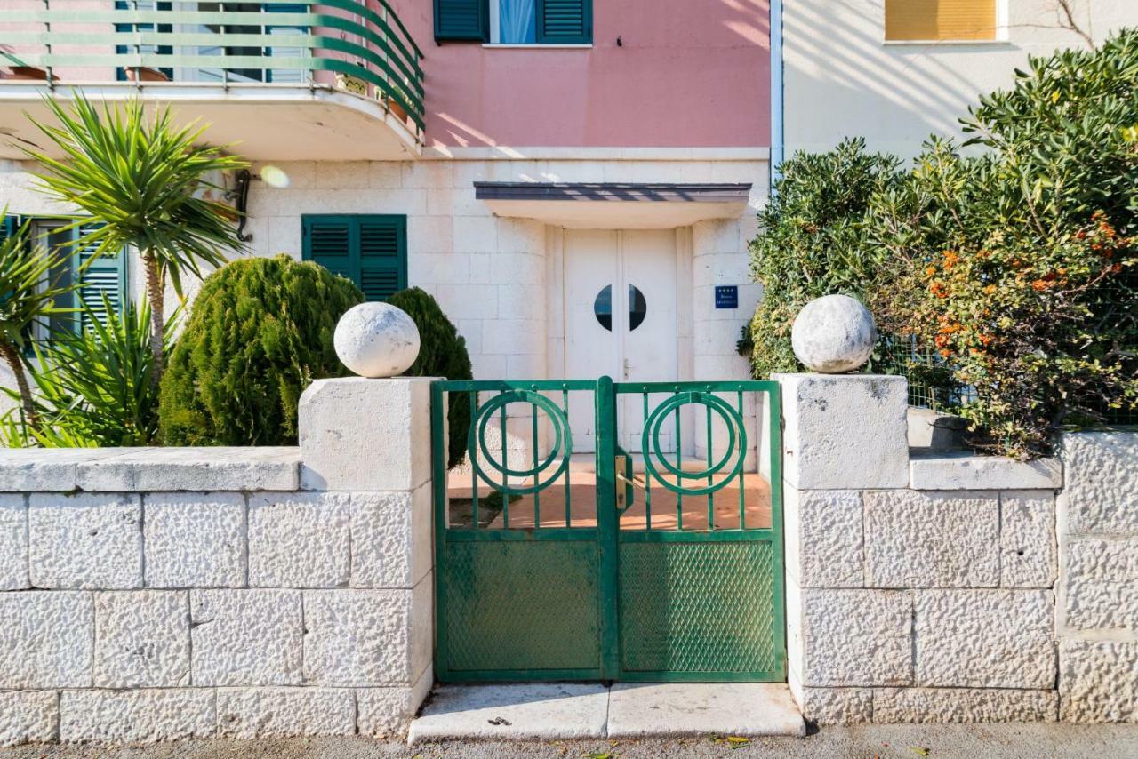 Airy Seafront 1920S Apartment Split Exteriér fotografie